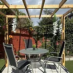 Superb Triple Near Airport - 2 * Dublin
