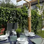 Superb Triple Near Airport - 2 Maison d'hôtes Dublin
