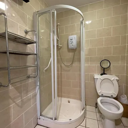 Guest house Superb Double Near Airport - 2 Dublin