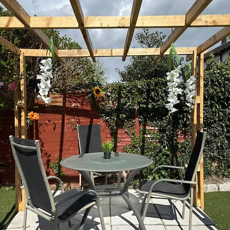 Superb Double Near Airport - 2 * Dublin