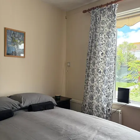 Guest house Superb Double Near Airport - 2