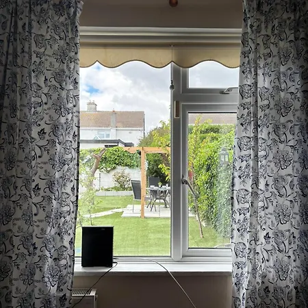 Guest house Superb Double Near Airport - 2 Dublin