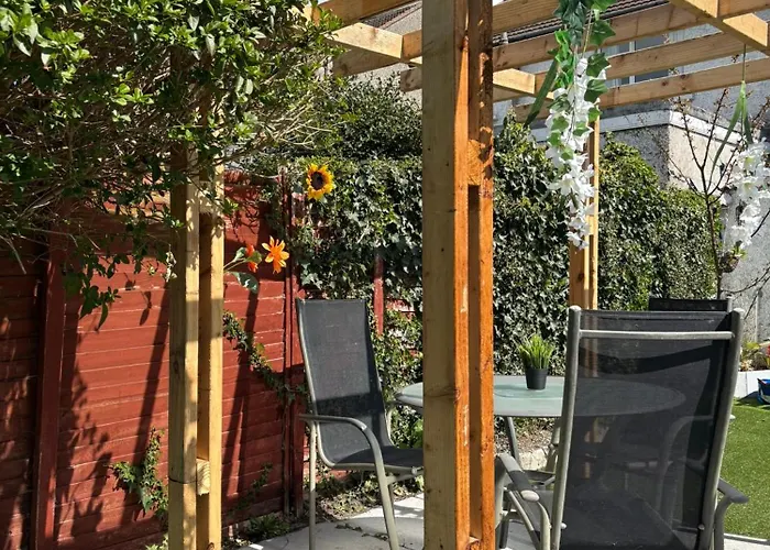 Superb Triple Room Near Airport - 2 * Dublín