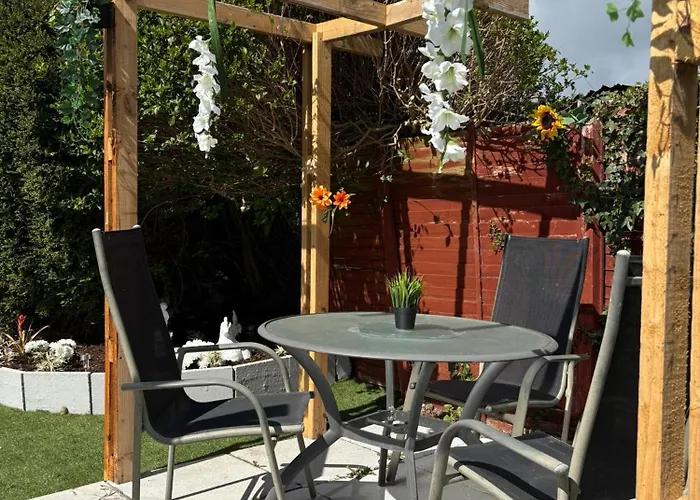 Superb Triple Room Near Airport - 2 Pensión Dublín