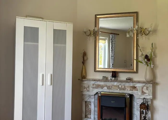 Superb Triple Room Near Airport - 2 * Dublín