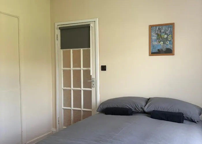 Superb Triple Room Near Airport - 2 *