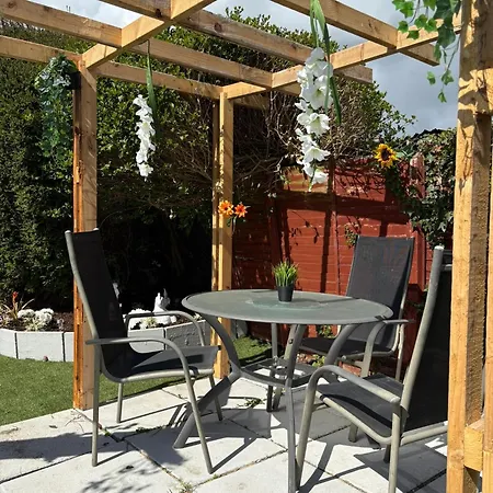 Superb Double Near Airport - 2 بيت ضيافة دبلن