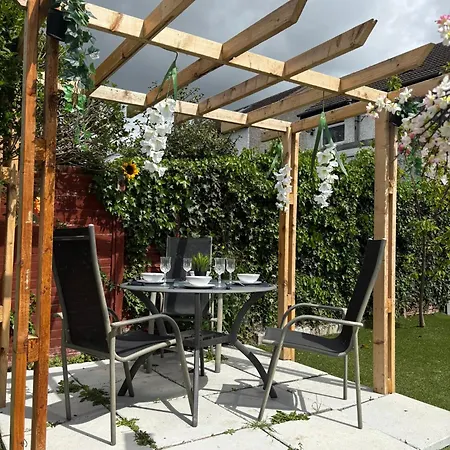 Superb Double Near Airport - 2